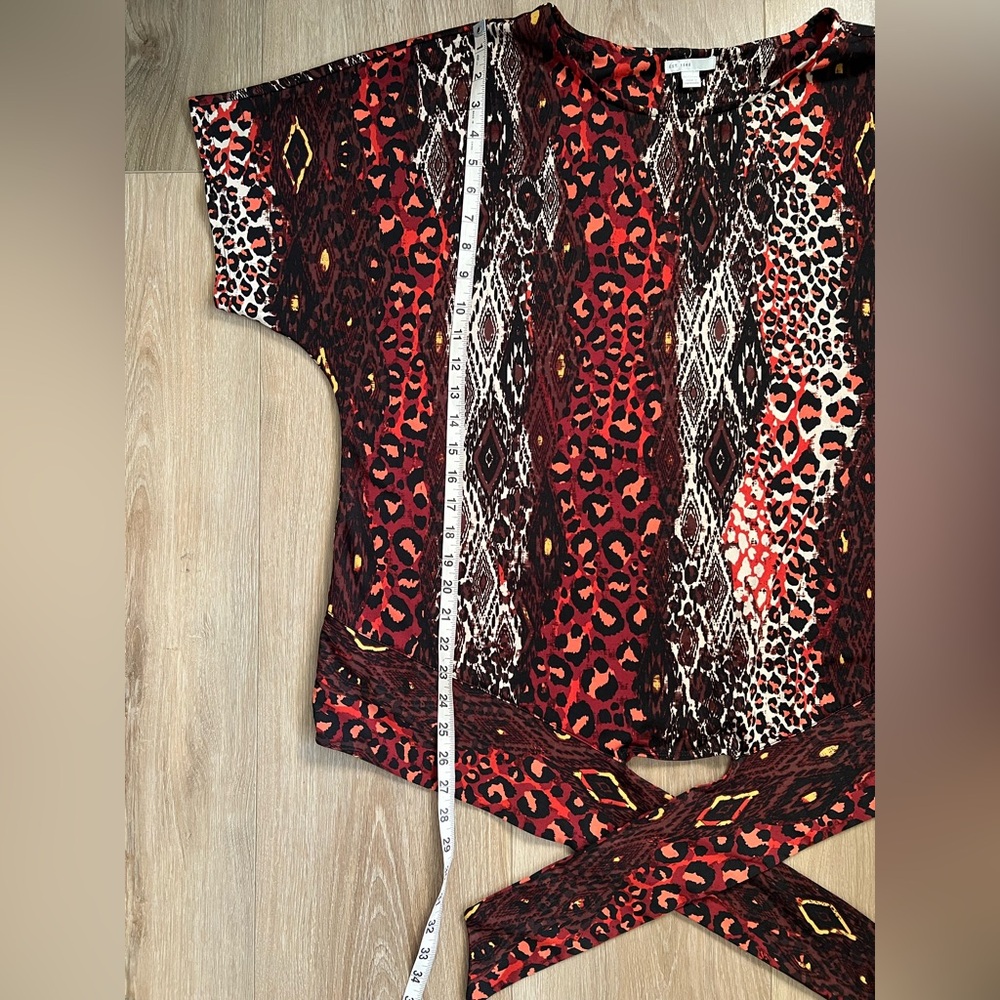 C EST 1946 Animal Print Tie Front Top EUC - Picture 6 of 8